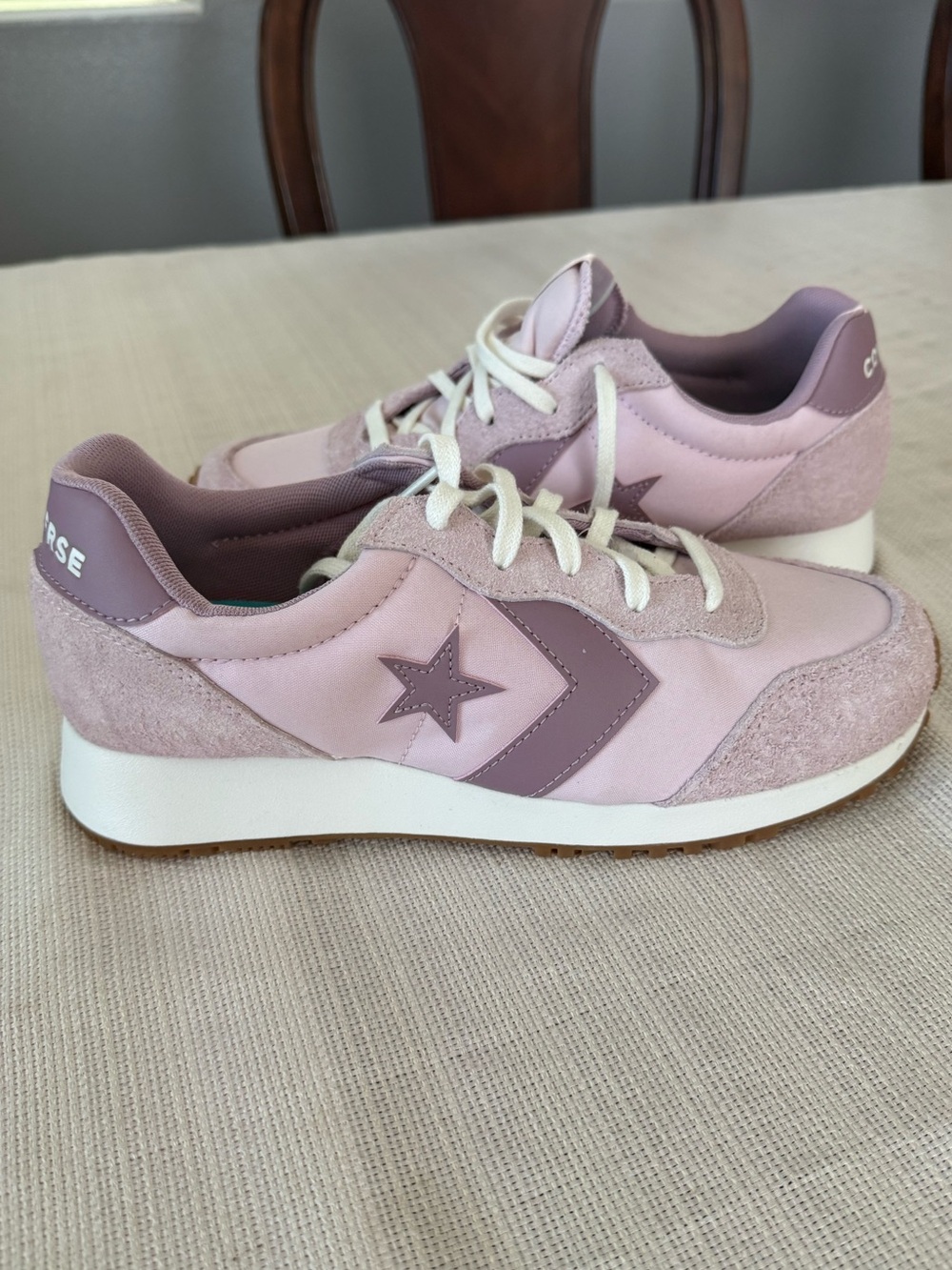 Converse omega trainers Pink Lavender Retro Runner Sneakers